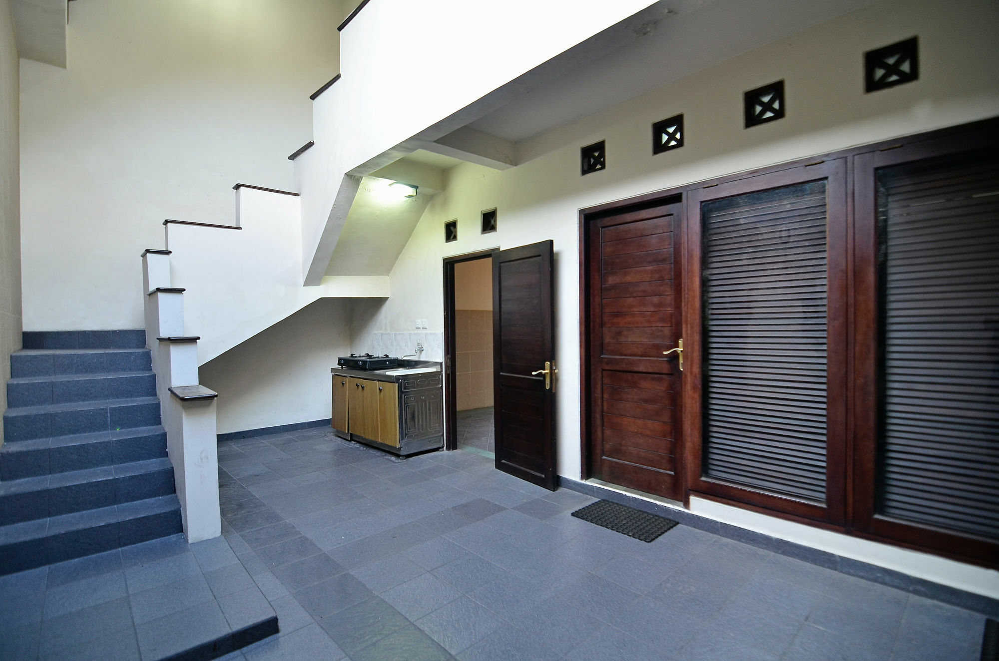 Hotel Taman Ayu 212 Denpasar Exterior foto